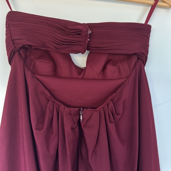 Le château Burgandy strapless mini dress - Picture 3 of 3